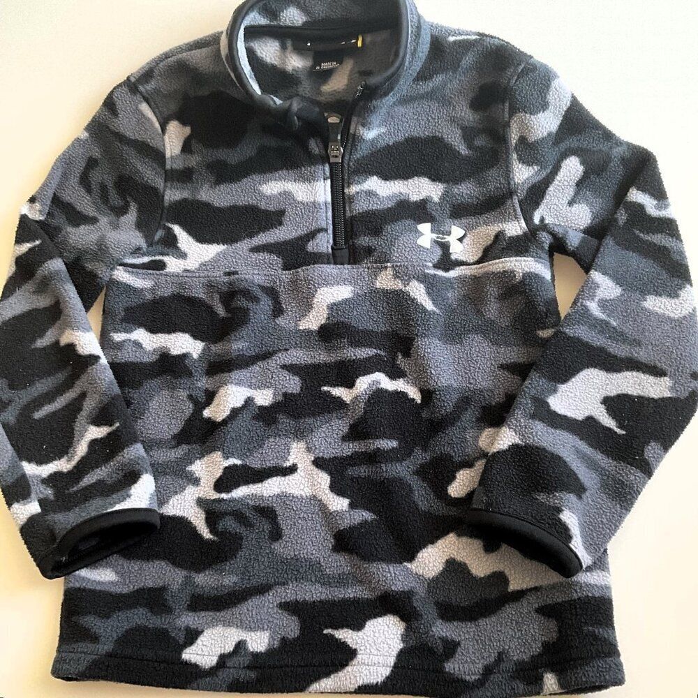 Under Armour Camo Fleece Pullover Size 4